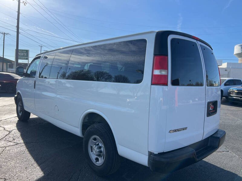 2019 Chevrolet Express LS 3500