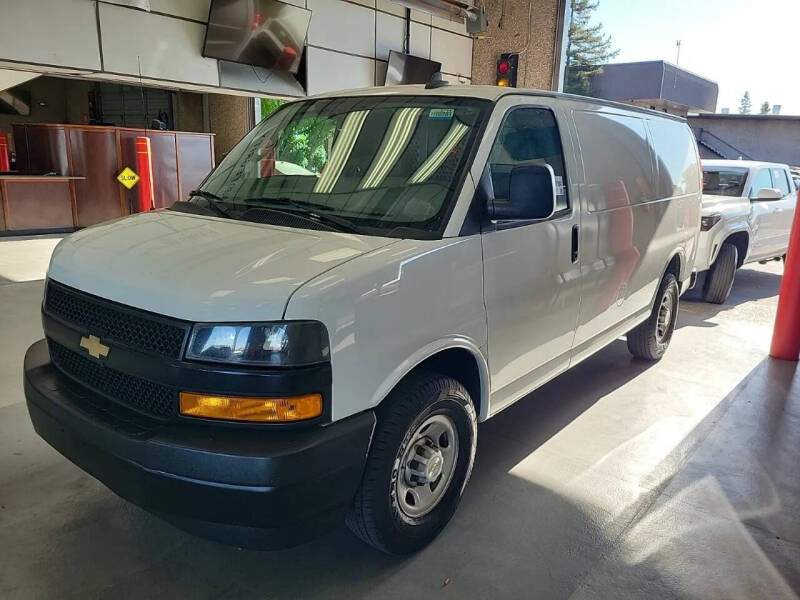 2020 Chevrolet Express 2500