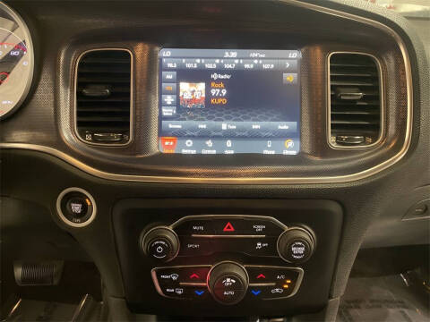 2017 Dodge Charger SXT