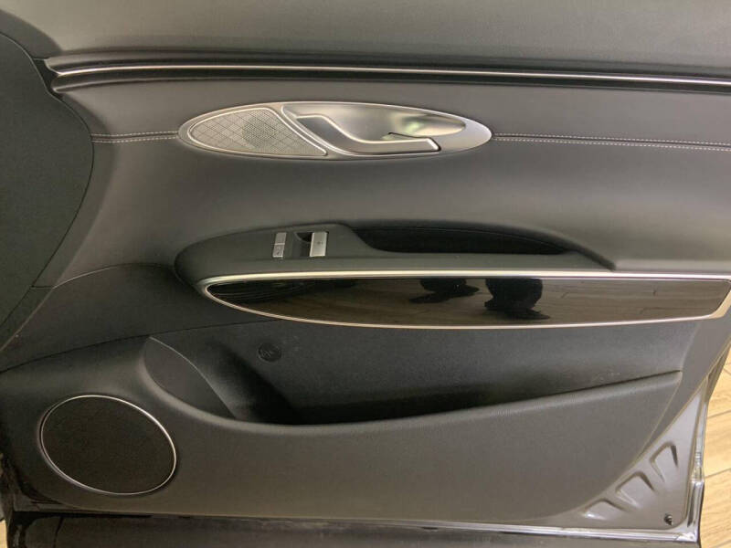 2025 Genesis GV70 2.5T Standard