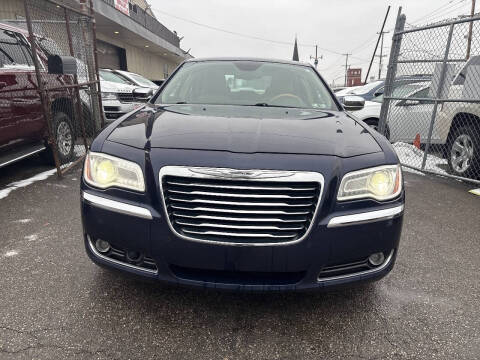 2014 Chrysler 300 C
