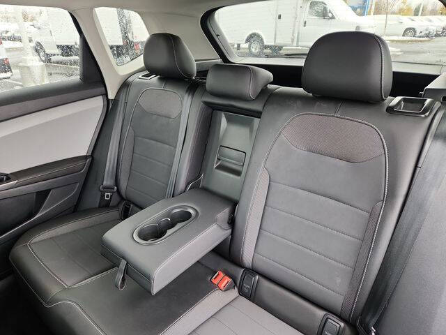 2024 Volkswagen Taos SE