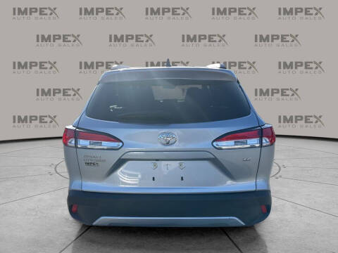 2025 Toyota Corolla Cross LE