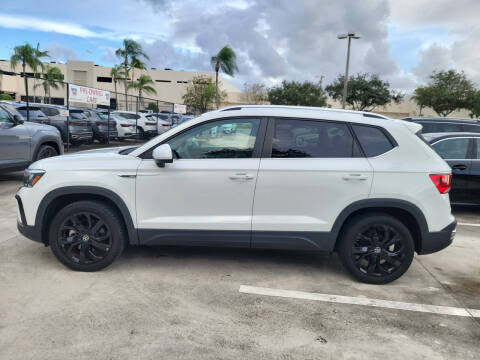 2023 Volkswagen Taos SE