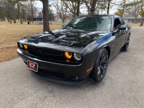 2015 Dodge Challenger for sale at A & J AUTO SALES in Eagle Grove IA