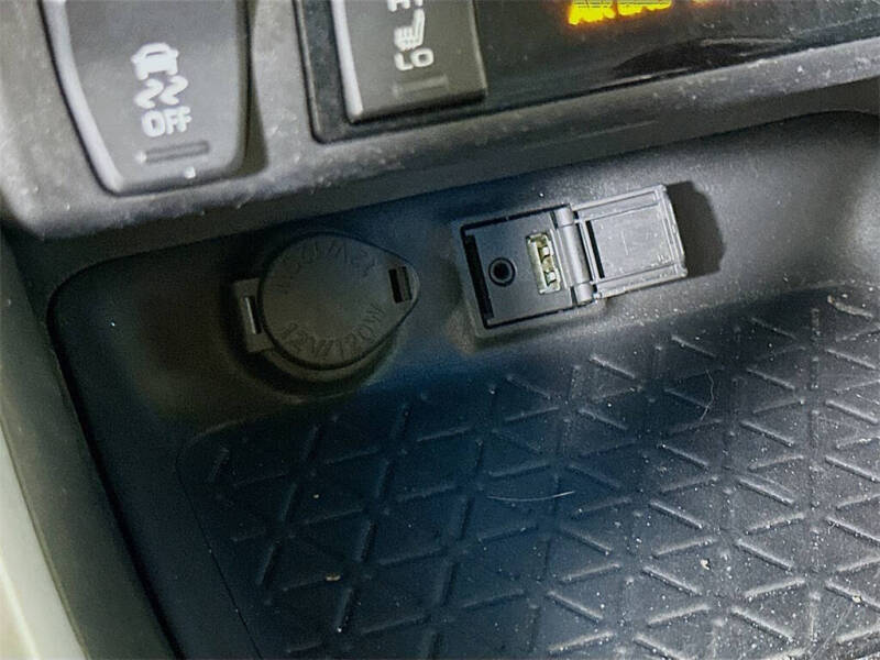 2019 Toyota RAV4 Hybrid XSE