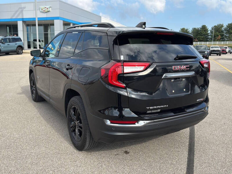 2022 GMC Terrain AT4