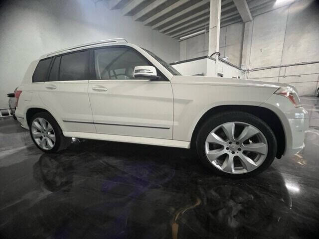 2010 MERCEDES-BENZ GLK-Class SUV / Crossover - $9,999