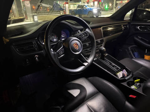 2022 Porsche Macan