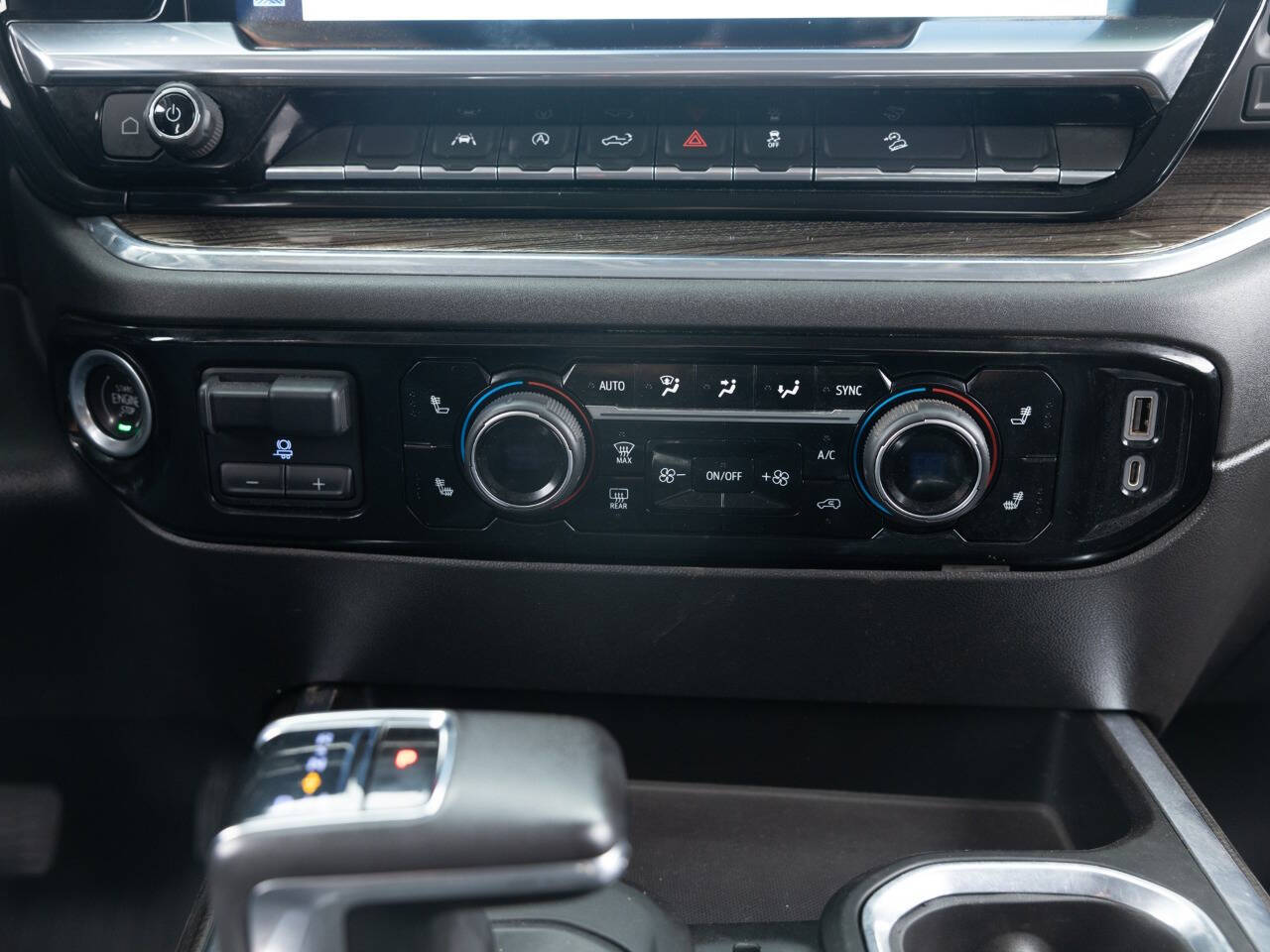 Used Car 2022 Chevrolet Silverado 1500  Lt Trail Boss 4x4 4dr Crew Cab 5.8 Ft. Sb For Sale Under $40,000 In Coal City, Illinois