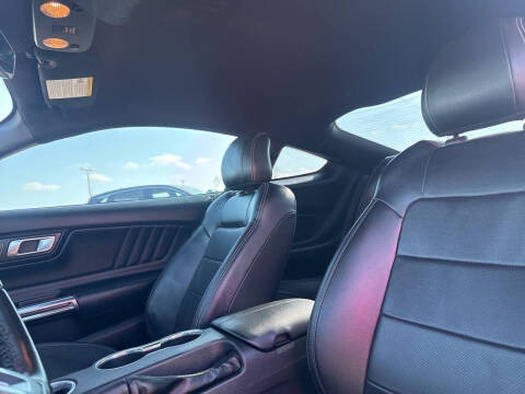 2022 Ford Mustang EcoBoost Premium