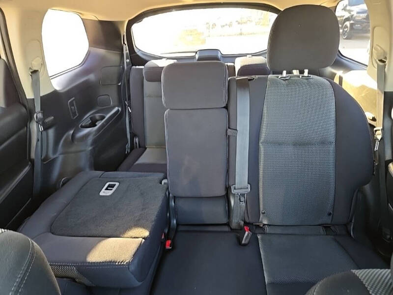 2019 Nissan Pathfinder S