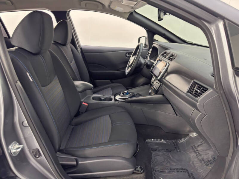 2023 Nissan LEAF SV PLUS