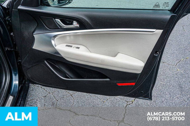 2025 Genesis G70