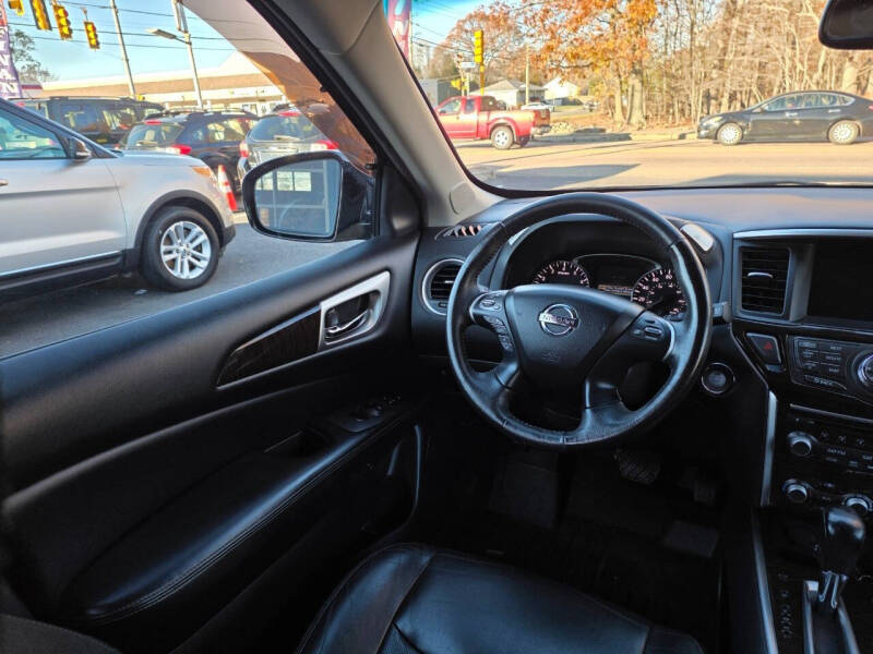 2013 Nissan Pathfinder Platinum