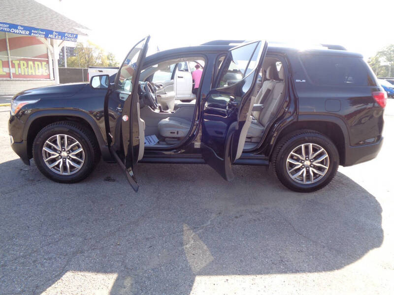 2018 GMC Acadia SLE-2