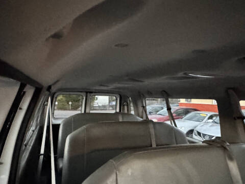 2009 Ford E-Series E-350 SD XLT