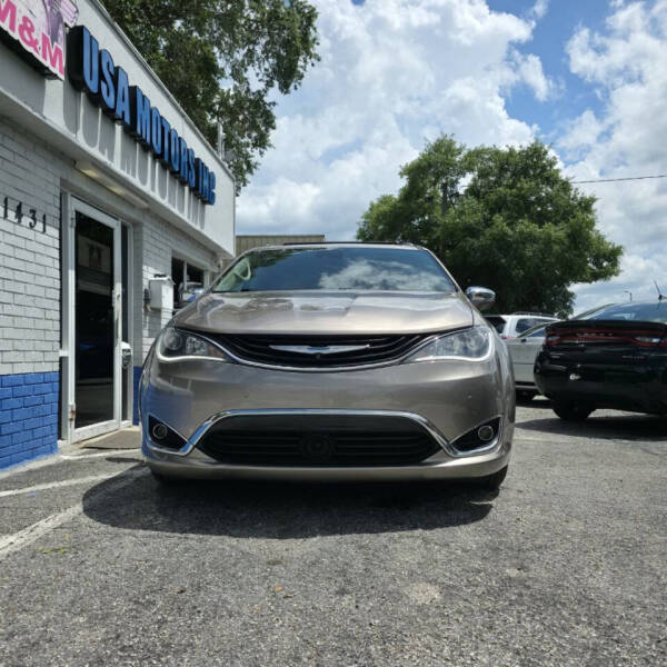 2018 Chrysler Pacifica Hybrid Limited