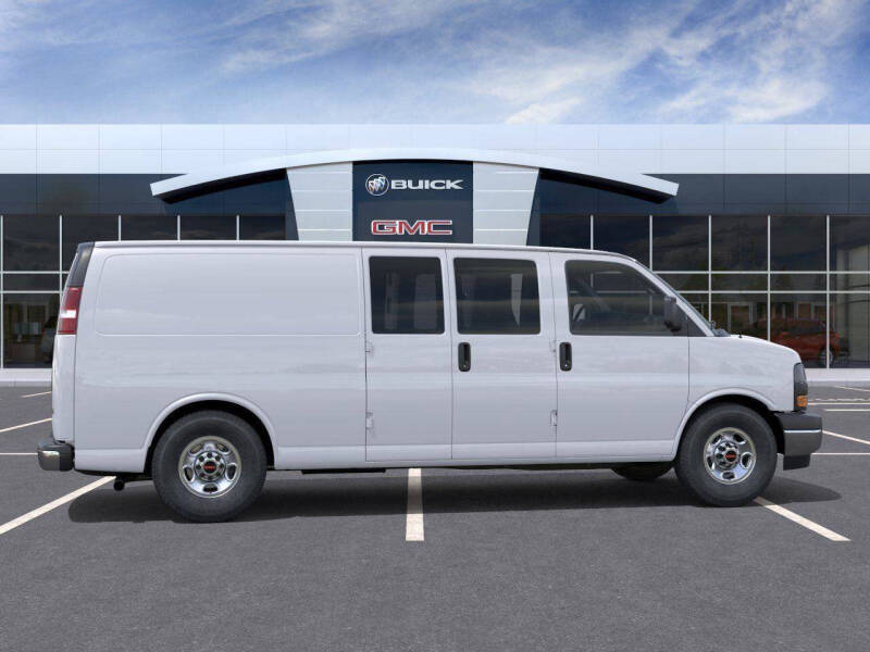 2026 GMC Savana 2500