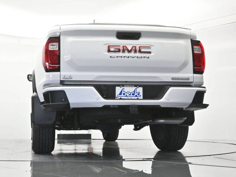 2025 GMC Canyon Elevation