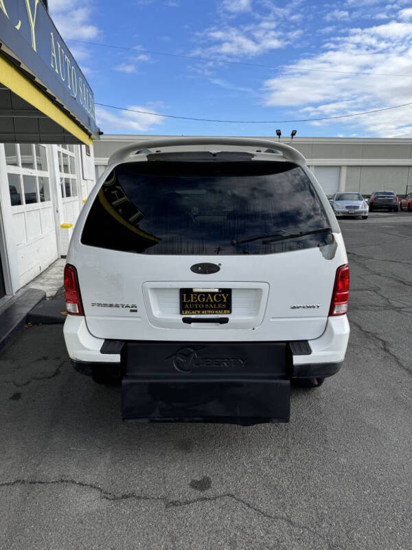 2004 Ford Freestar S