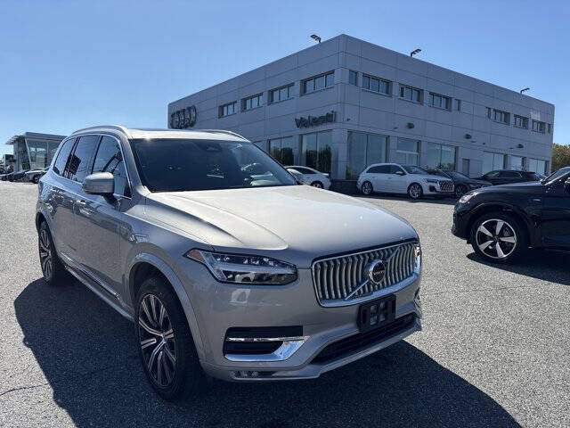 2025 Volvo XC90 B5 Core Bright Theme