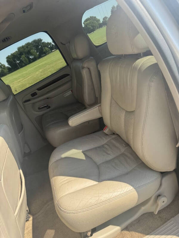 2003 Cadillac Escalade ESV