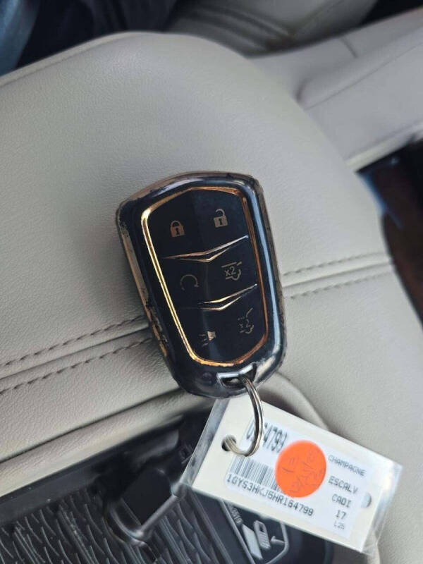 2017 Cadillac Escalade ESV Luxury