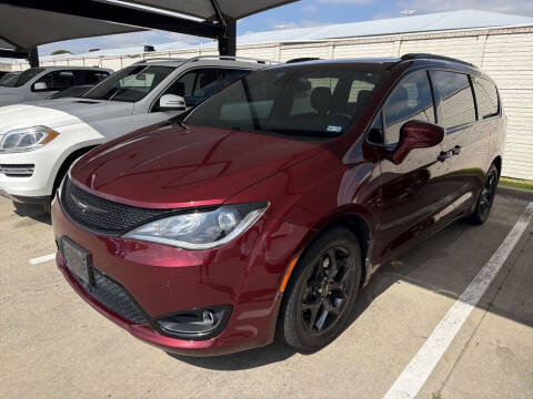 2018 Chrysler Pacifica Touring L Plus