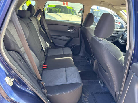 2025 Nissan Rogue SV