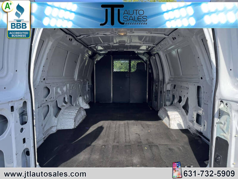 2013 Ford E-Series E-350 SD