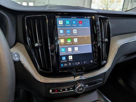 2025 Volvo XC60 B5 Plus Dark Theme