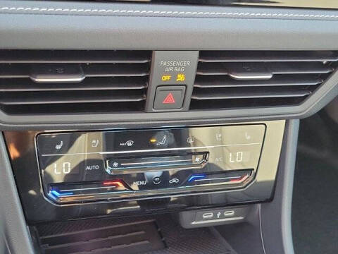 2025 Volkswagen Jetta SEL