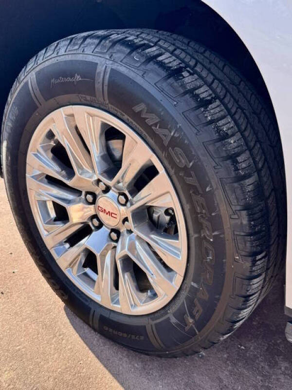 2022 GMC Yukon Denali