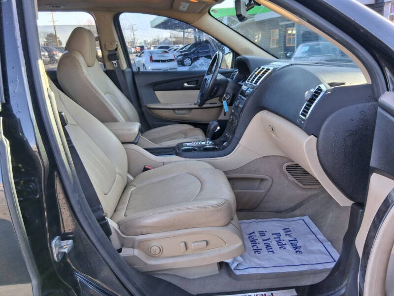 2011 GMC Acadia Denali