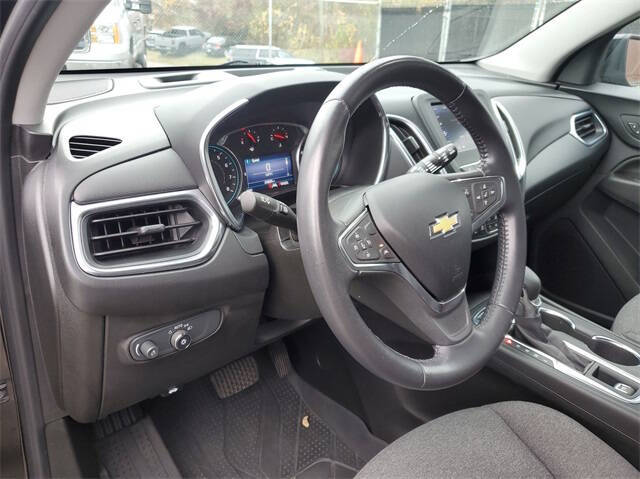 2022 Chevrolet Equinox for sale at Bowman Auto Center in Clarkston, MI