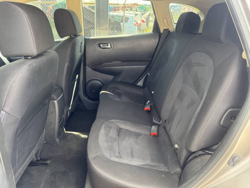 2015 Nissan Rogue Select S