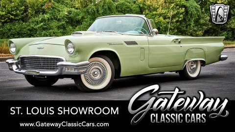 1957 Ford Thunderbird