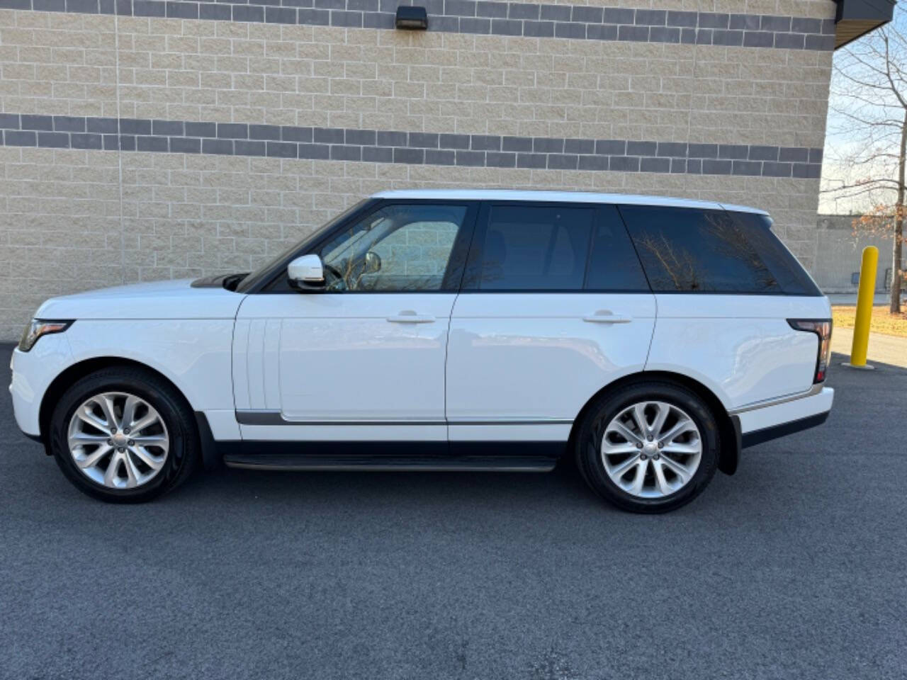 2014 Land Rover Range Rover for sale at Derry Auto Superstore in Derry, NH