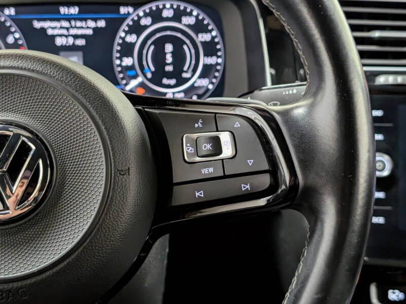 2019 Volkswagen Golf R 4Motion