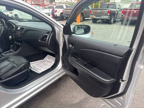 2012 Chrysler 200 Limited