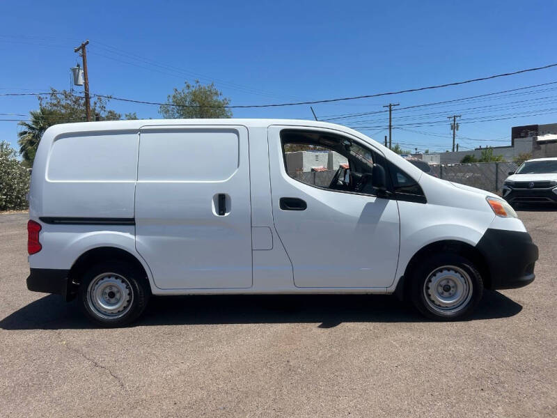 2016 Nissan NV200