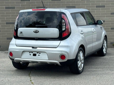 2017 Kia Soul +