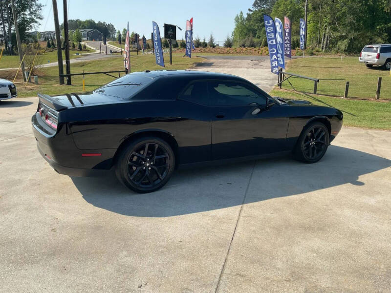2021 Dodge Challenger SXT