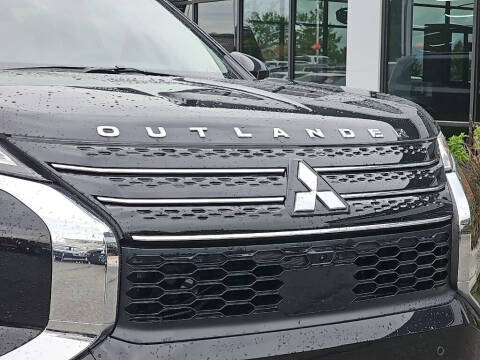 2025 Mitsubishi Outlander PHEV SEL