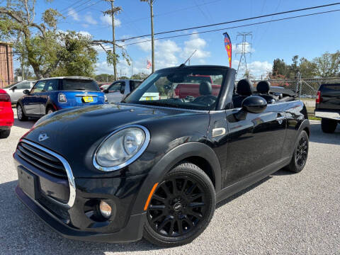 2018 MINI Convertible for sale at Das Autohaus Quality Used Cars in Clearwater FL