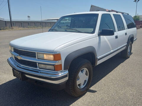1999 Chevrolet Suburban for sale at BB Wholesale Auto in Fruitland ID