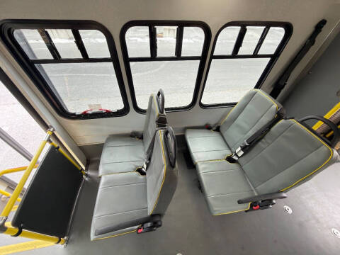 2018 Ford 12 pass- Shuttle Bus
