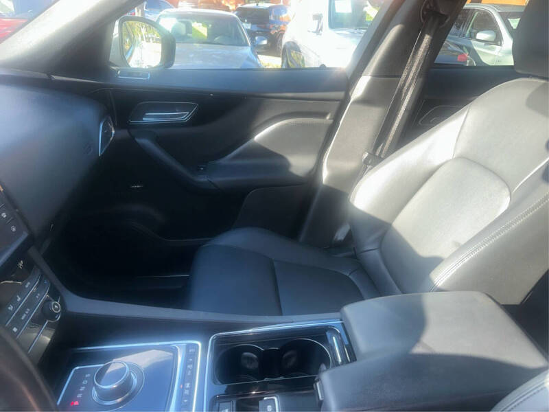 2018 Jaguar F-PACE 35t Premium