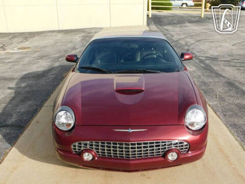 2004 Ford Thunderbird Deluxe